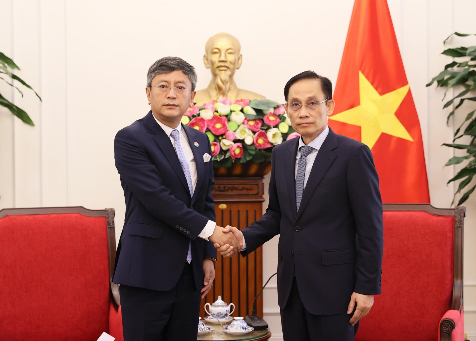 Ambassador met H. E. Mr. Le Hoai Trung, Politburo Member & Foreign Minister of Vietnam on 15 July 2026
