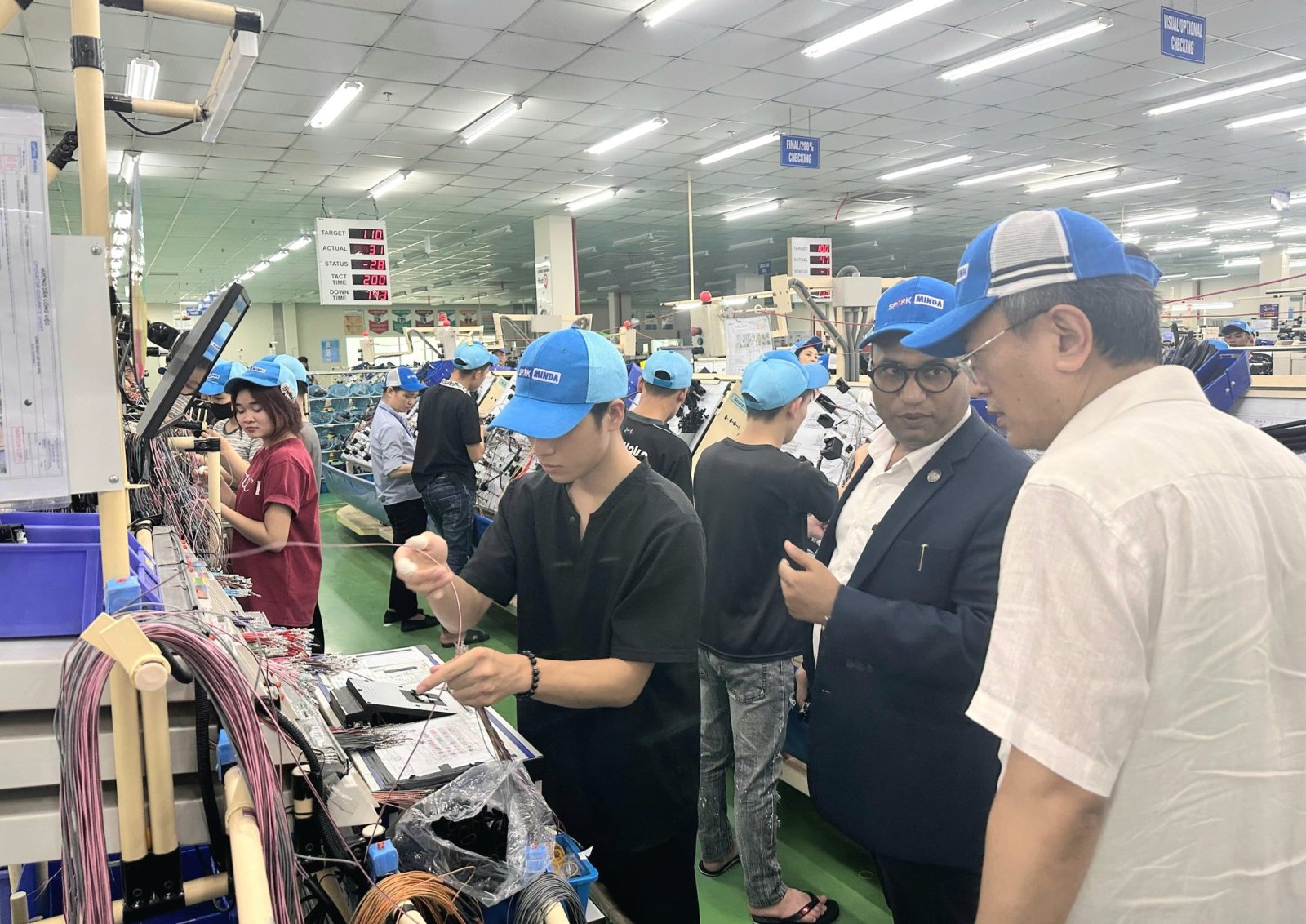 Ambassador visited Binh Xuyen Industrial Park in Phu Tho