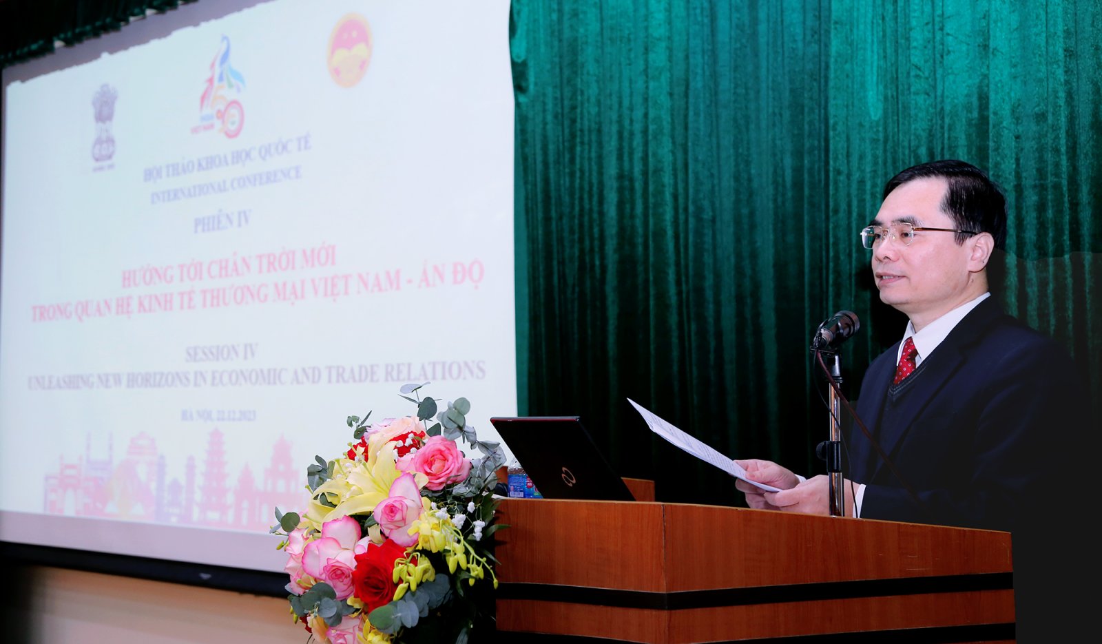 17033914429_2.jpg (1600×935)