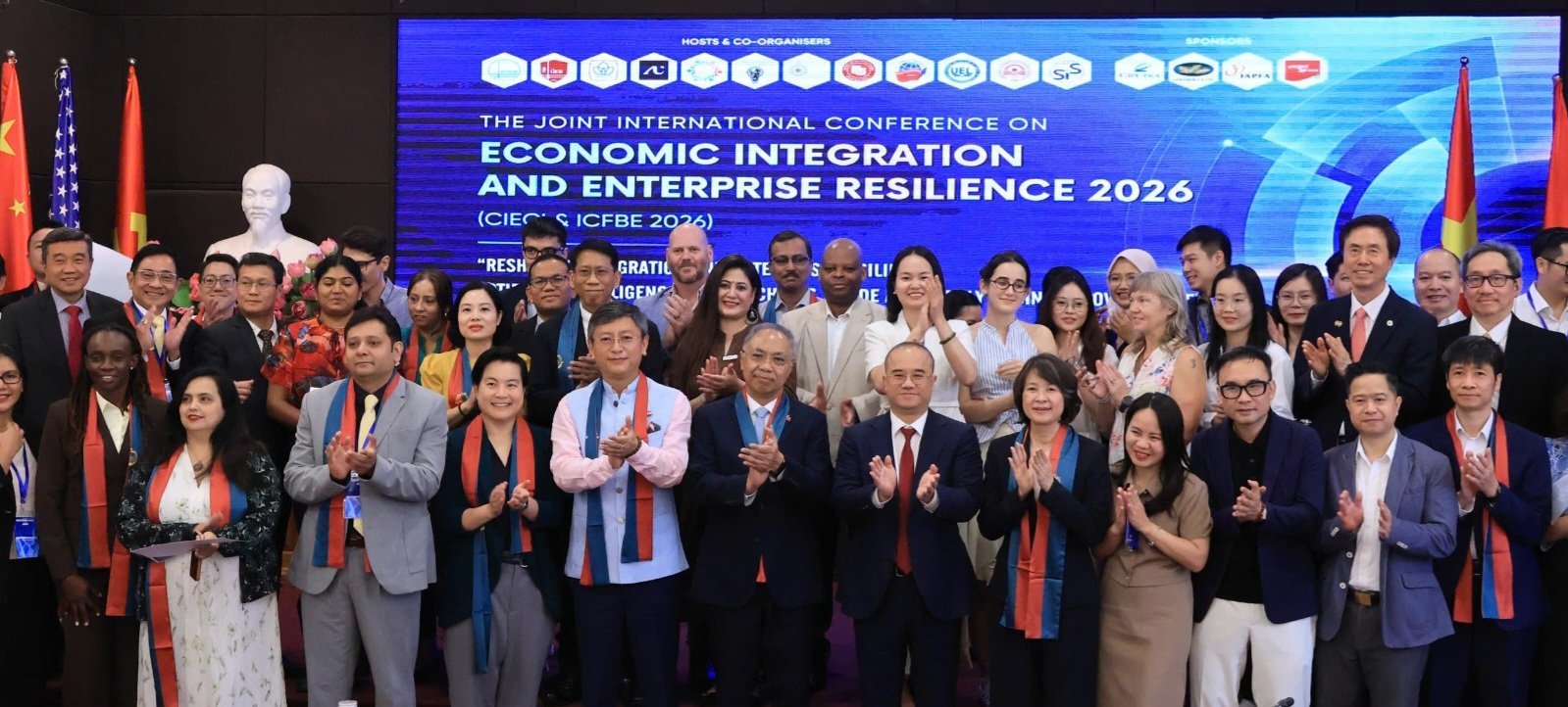 Ambassador delivered the opening remarks at the International Conference on ‘Economic Integration and Enterprise Resilience’ organised by the Viet Nam University of Economics and Business on 22 October 2026