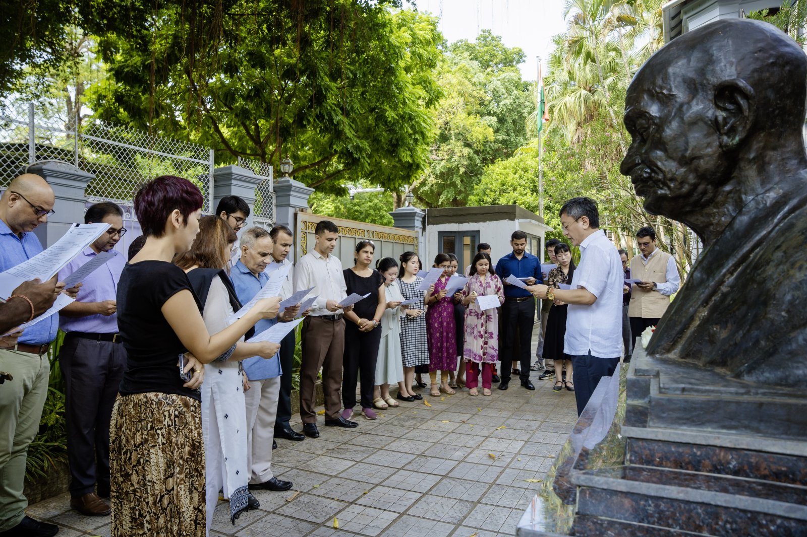Ambassador administered the Swachhata Pledge to Embassy Staff on 01 October 2026