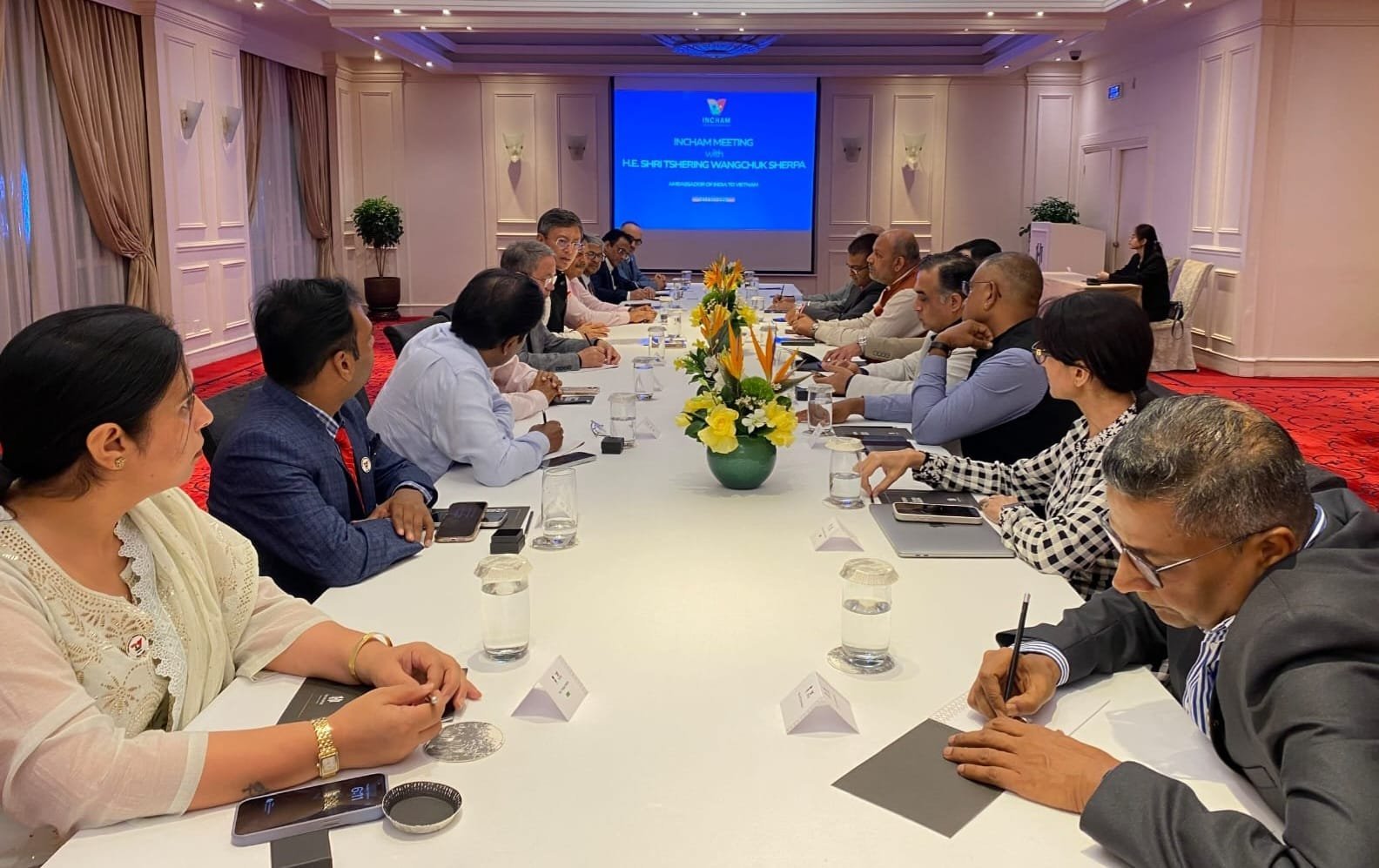 Ambassador attended the review meeting of the Indian Business Chamber in Vietnam (INCHAM), Hanoi Chapter