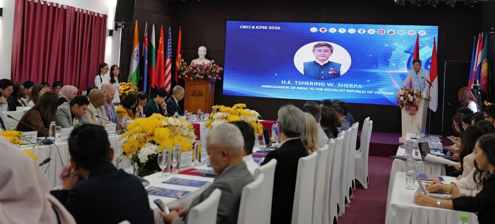 Ambassador delivered the opening remarks at the International Conference on ‘Economic Integration and Enterprise Resilience’ organised by the Viet Nam University of Economics and Business on 22 October 2026
