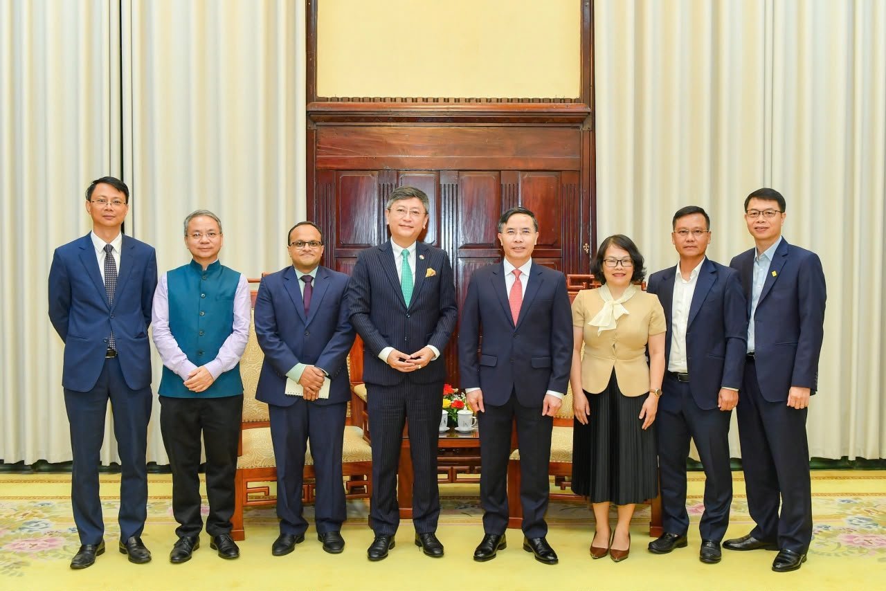 Ambassador Called on H.E. Pham Duc An, Governor of the State Bank of Vietnam on 07.08.2026