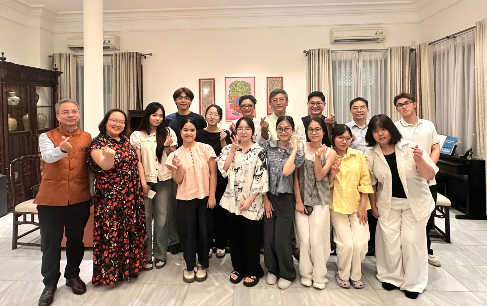 Ambassador hosted senior faculty members of the Oriental Studies of the University of Social Sciences and Humanities