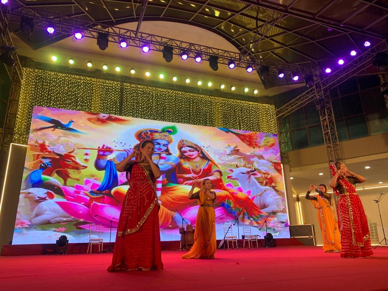 Performance by Teachers and Students of SVCC at Binh Ngo Spring Festival 2026