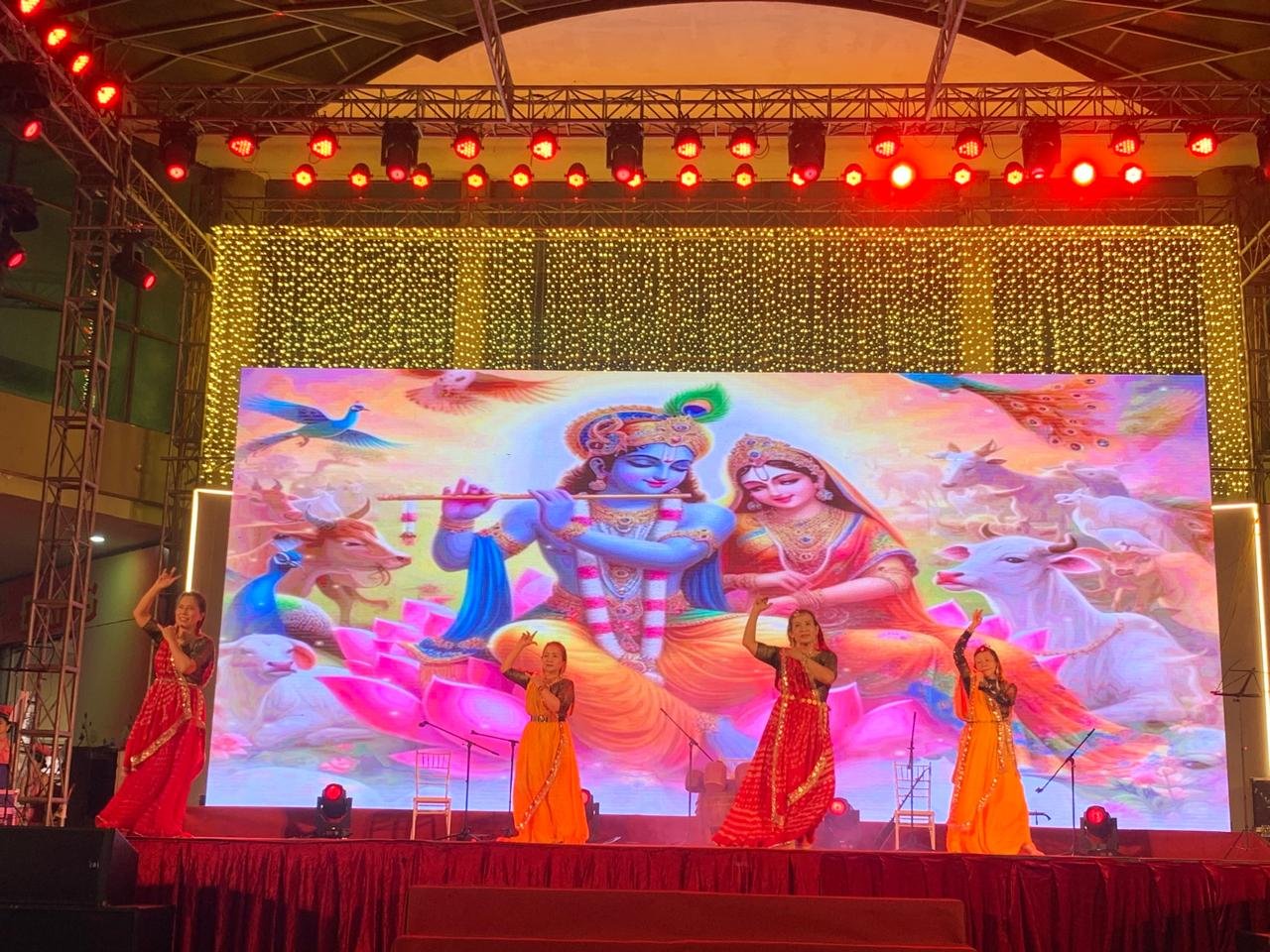 Performance by Teachers and Students of SVCC at Binh Ngo Spring Festival 2026