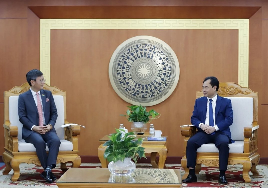 Ambassador called on H. E. Mr. Trinh Viet Hung, Minister of Agriculture & Environment on 24 April 2026