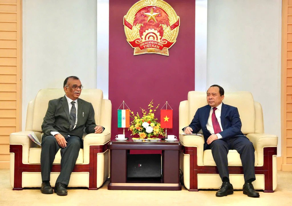 Prof. Umesh Waghmare, Secretary (DST) called on H.E. Mr. Vu Hai Quan, Minister of Science & Technology of Viet Nam