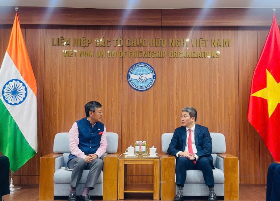 Ambassador met Dr. Phan Anh Son, President of the Vietnam Union of Friendship Organizations (VUFO)