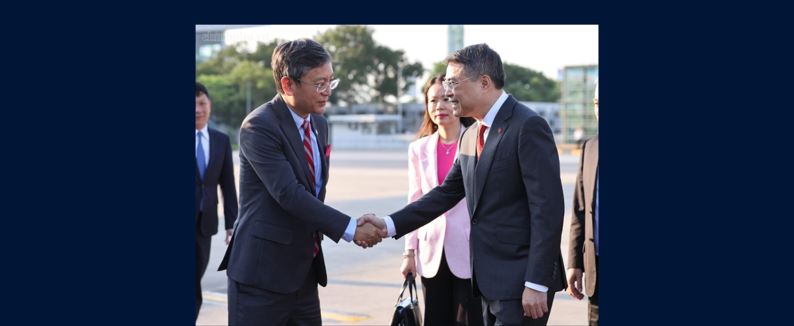 Ambassador saw off H.E. Mr. Le Minh Hung, Prime Minister of Vietnam, as he emplaned for New Delhi to attend the 18th BRICS Summit in New Delhi