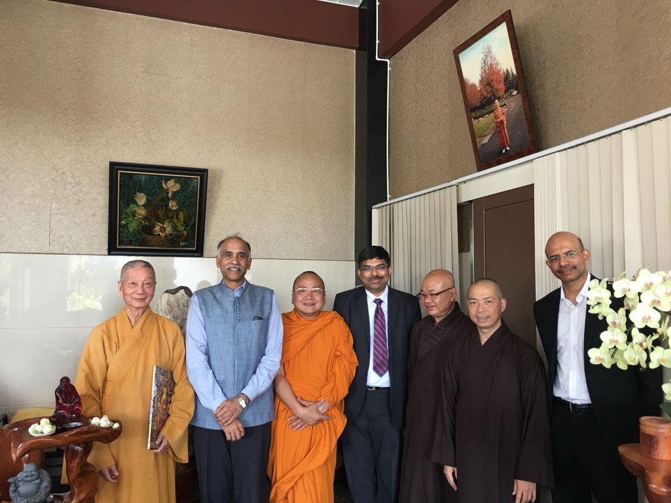 Ambassador meets Rector of Vietnam Buddhist University