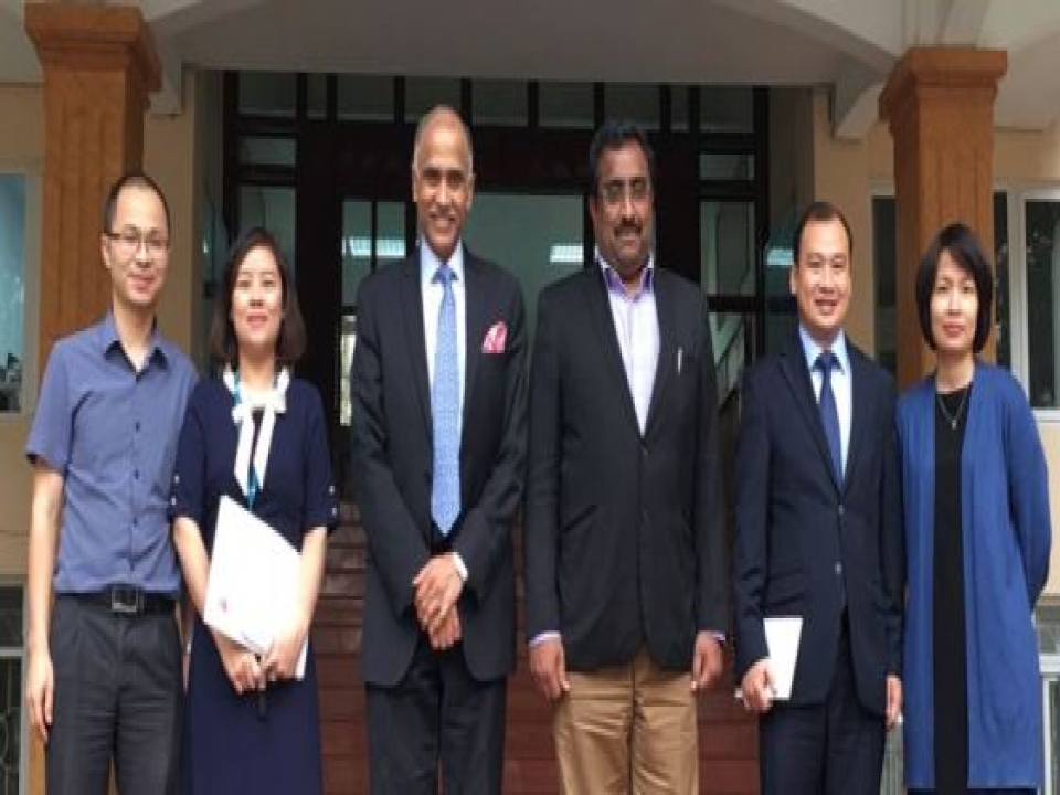 Mr. Ram Madhav in Vietnam - Meeting with DAV