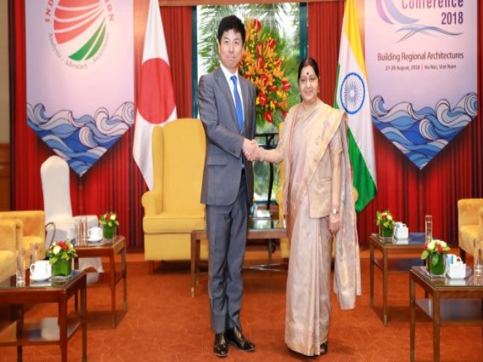 Hon'ble EAM's meeting with Foreign Minister of Japan