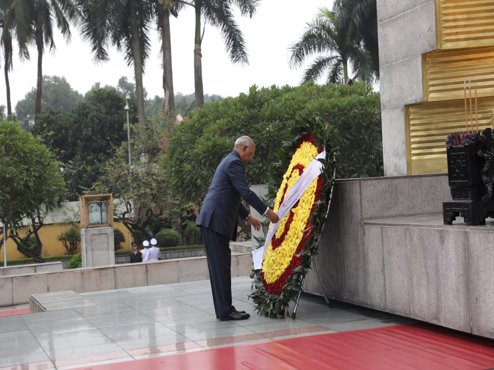 Wreath-Laying Ceremony at Monument of National Heroes and Martyrs