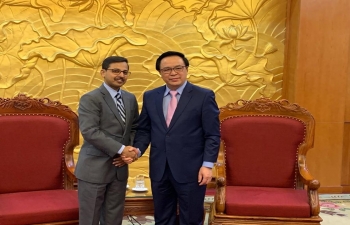 Ambassador meets the Chairman of the External Relations Commission of the Communist Party of Vietnam and Central Committee Member