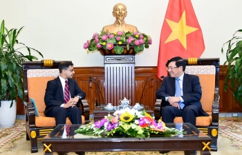 Ambassador calls on the Deputy Prime Minister and Foreign Minister of Vietnam