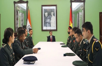 Indian Army delegations visit Vietnam