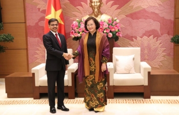 Ambassador calls on the Chairperson of the National Assembly of Vietnam