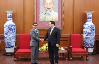Ambassador meets Secretary of Hanoi Party Committee