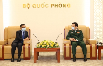 Ambassador's Meeting with Minister of National Defence of Vietnam