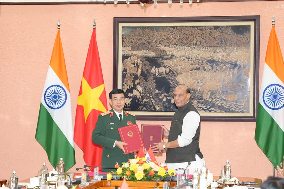 Raksha Mantri holding bilateral talks with Defence Minister of Vietnam, General Phan Van Giang and signing the 