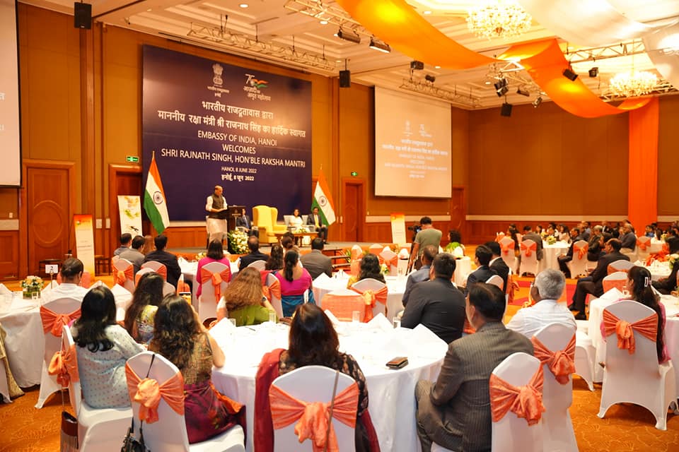 Raksha Mantri Addressing the Indian Community in Hanoi (8 June 2022)