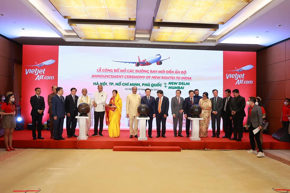 Hon'ble Speaker and Chairman of National Assembly attending the launch ceremony for direct flight connectivity between India and Vietnam (19 April 2022)