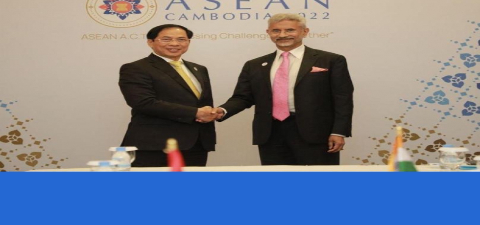 External Affairs Minister Dr. S. Jaishankar met H.E. Mr. Bui Thanh Son, Minister of Foreign Affairs of Vietnam in Cambodia on August 4, 2022